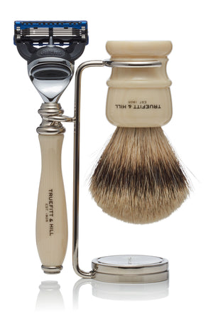 Wellington Collection - Shaving Brush & Razor Set